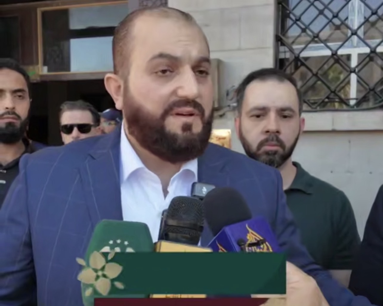 محافظ دمشق: التحقيقات الأولية تشير إلى عبوة ناسفة بدائية وراء انفجار مقهى الحجاز.. والحصيلة ترتفع إلى 7 شهداء و22 مصاباً