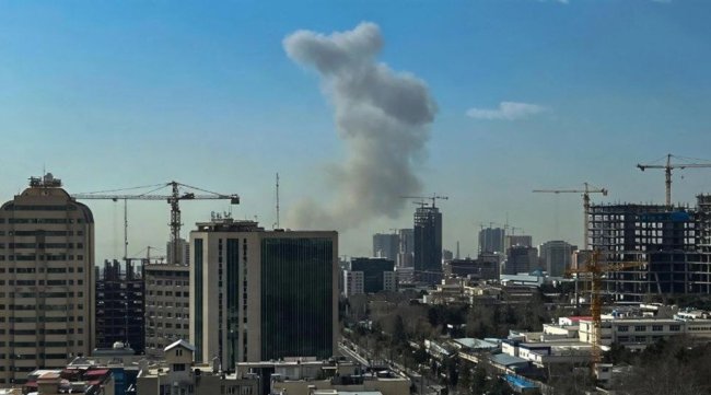 إسرائيل يستهدف مقر التليفزيون الإيراني بطهران