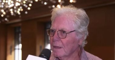 حسين فهمى يصدر بيانًا بشأن تصريحاته عن السعفة الذهبية ومهرجانات السينما