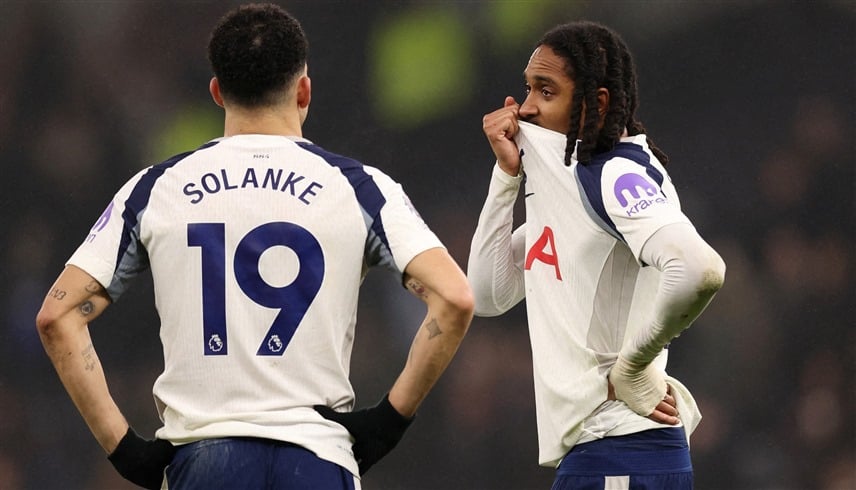 تراجع العوائد التجارية يهدد استقرار توتنهام