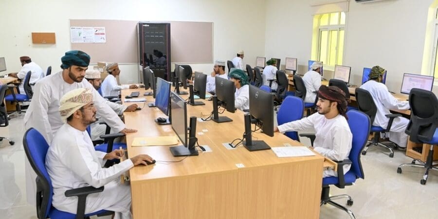 فرصتك وصلت.. 1681 وظيفة حكومية لجميع المؤهلات “سجل قبل 5 مارس”