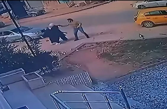 تعطُّل سلاحه أنقذ حياتهن.. «سفّاح الممرضات» يثير الرعب في مستشفيات ليبيا
