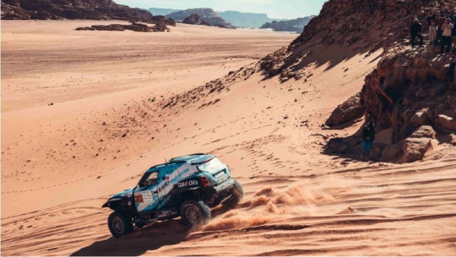 الفرنسي بود وابنته يتفوقان على العطية ويتصدران المرحلة الأولى من رالي باها