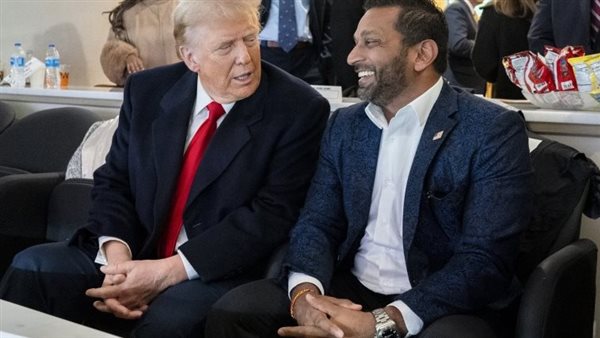 تسريب أسرار عسكرية.. السلطات الأمريكية تعتقل مسؤولًا سابقًا كشف تفاصيل إسقاط مقاتلة في إيران