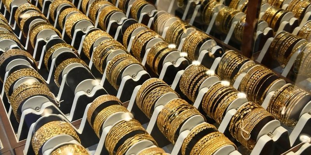 أسعار الذهب في سلطنة عُمان تقفز خلال 2025