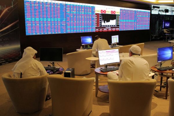 تراجع معظم بورصات الخليج في ظل تعثر المفاوضات الأمريكية الإيرانية