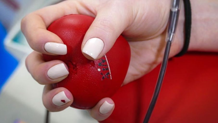 "اقتصاد البلازما".. أميركيون يبيعون دماءهم لمواجهة غلاء المعيشة