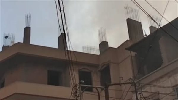 حريق بمخزن ملابس في الغربية.. والدفع بـ3 سيارات إطفاء للسيطرة على النيران