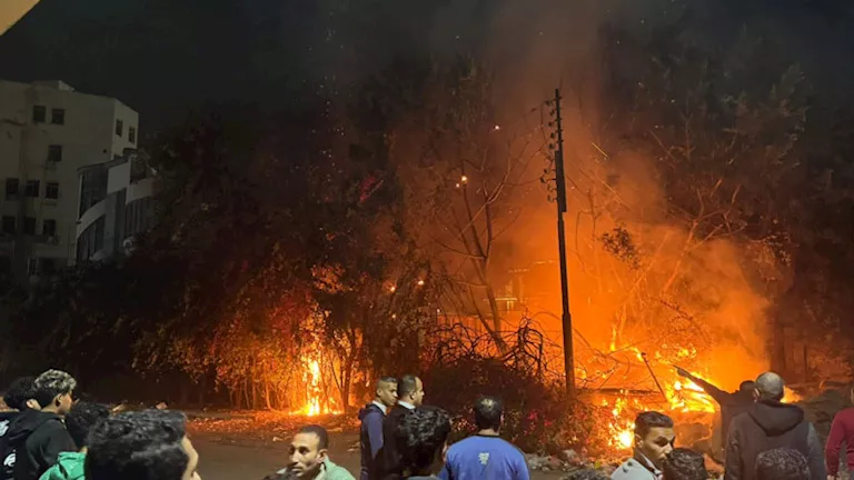 الحماية المدنية بالقليوبية تُخمد حريقًا بجوار نقابة الصيادلة