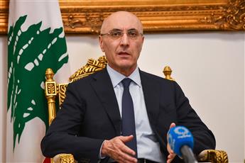 وزير داخلية لبنان يطلق خدمة البصمة البيومترية لإصدار جوازات السفر للبنانيين المغتربين من الكويت
