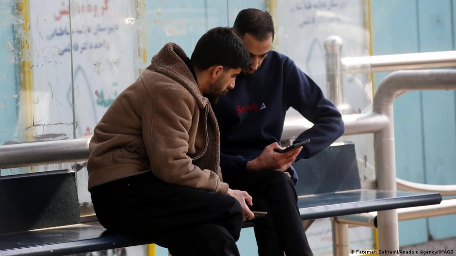 إيران: حَجْب السلطات لشبكة الإنترنت يكلف خسائر لا يمكن حجبها
