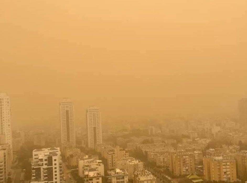 تلوث هواء غير مسبوق يغطي تل أبيب والقدس… تحذيرات صحية عاجلة