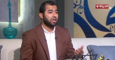 المنشد مصطفى يحيى الأزهرى: المديح فى الله ورسوله يزرع الطمأنينة ويهذب النفوس