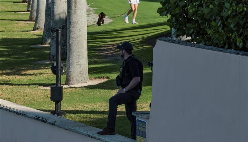 الشرطة تقتل مسلحاً على أبواب منتجع ترامب في فلوريدا