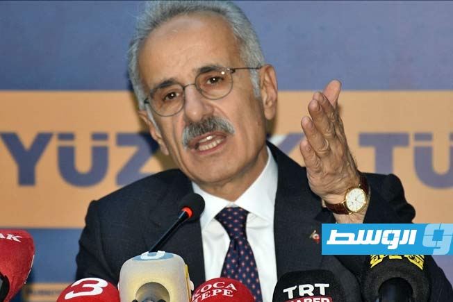سفينة ثانية تابعة لشركة تركية تعبر مضيق هرمز