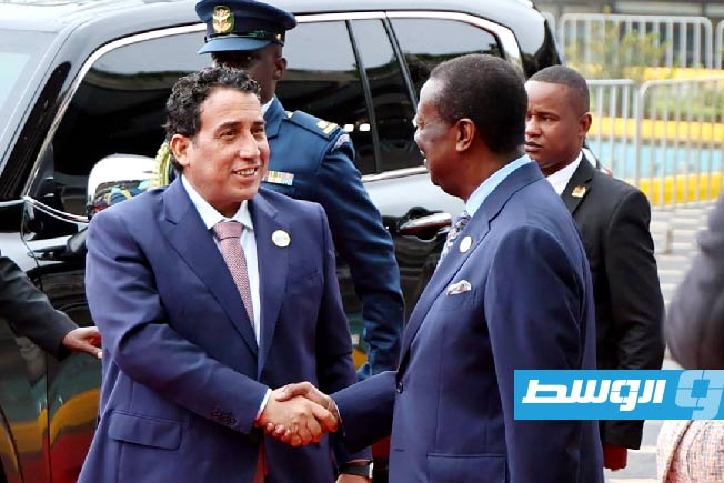 المنفي يشارك في افتتاح القمة الأفريقية