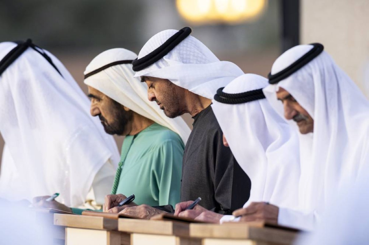 وقعه سموه وحكام الإمارات.. رئيس الدولة يطلق "الميثاق الوطني للتعليم"