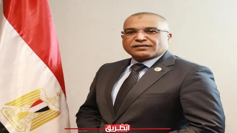 نقابة البترول تهنئ الرئيس السيسي ووزير البترول بعيد الفطر المبارك