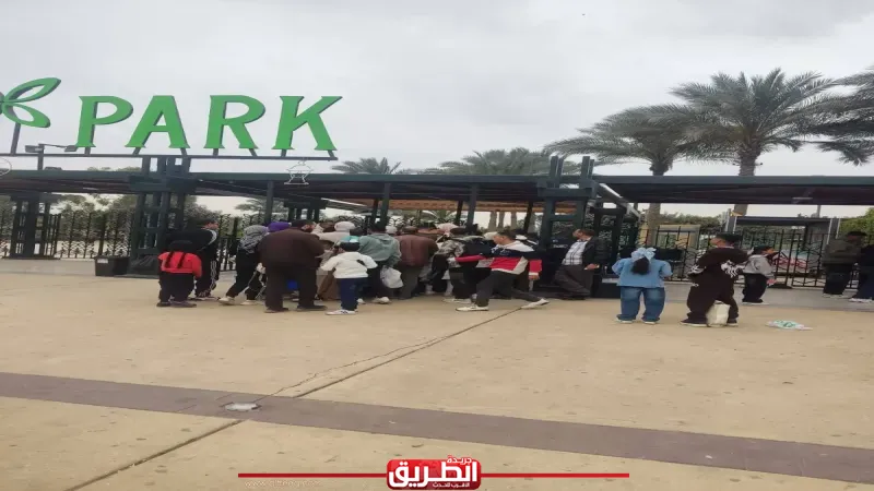 الجيزة توزّع أكياسًا مجانًا لروّاد الحدائق لتيسير جمع المخلفات والحفاظ على المظهر الحضاري