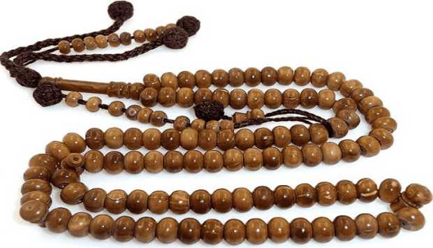 صورة نادرة لـ بائع السبحة في شوارع القاهرة منذ 108 سنوات