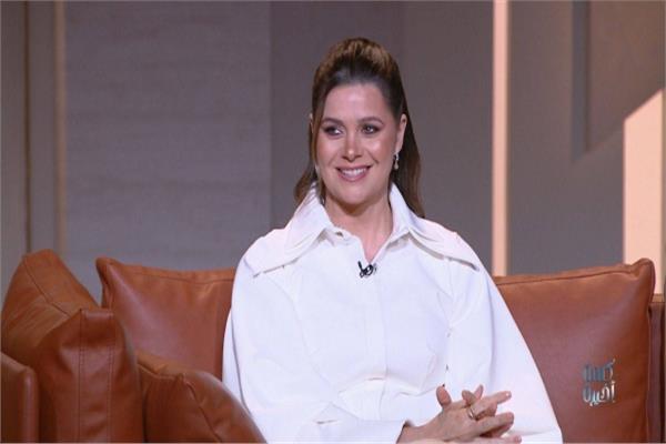 يسرا اللوزي عن علاقتها بابنتيها: «بحاول أوريهم ضعفي لما بكون منهارة وبعيط»