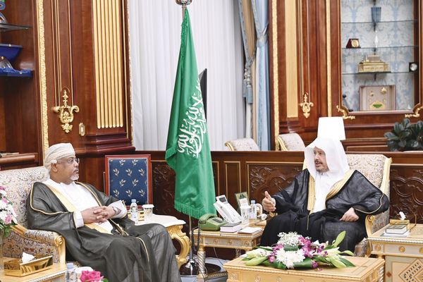 رئيس «الشورى» يستقبل السفير الإيطالي وأمين البرلماني العربي