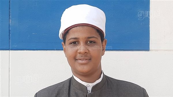 صاحب حنجرة ماسية، طالب أزهري بالإسماعيلية يبدع في الإنشاد الديني (فيديو)