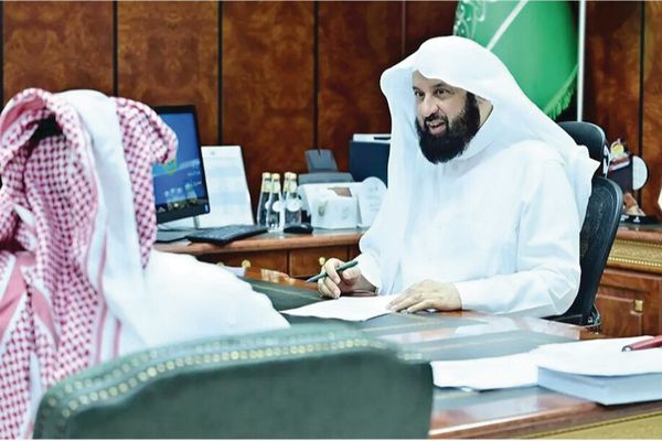 رئيس الأمر بالمعروف يتفقد فرع حائل