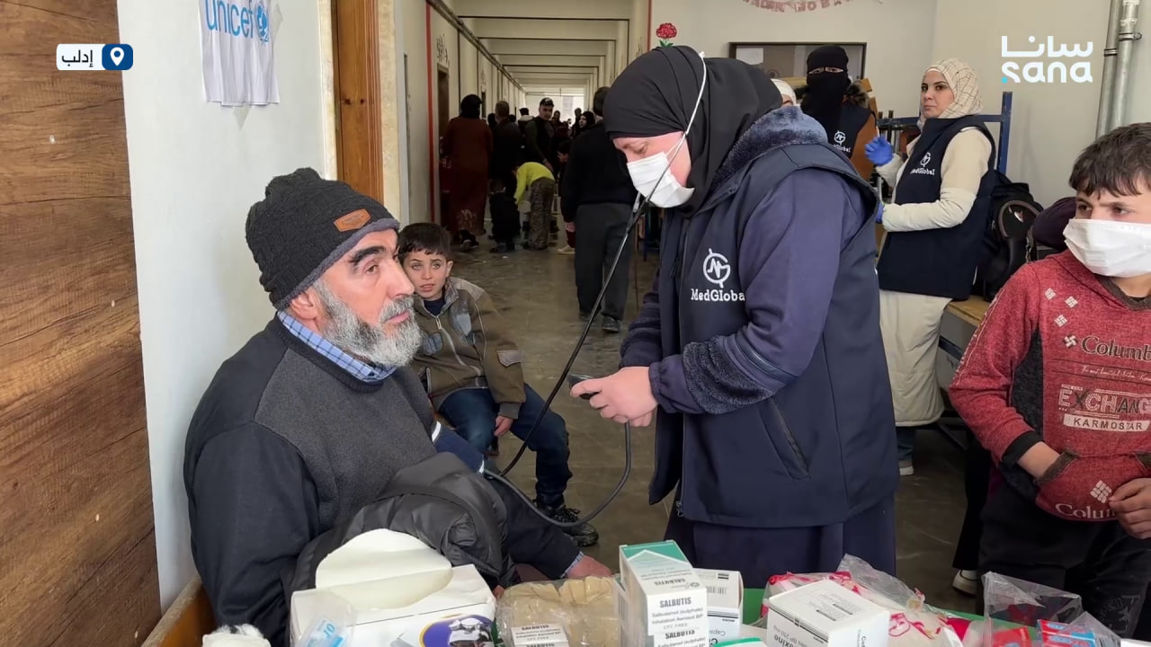 عيادات طبية متنقلة وطارئة لتقديم المساعدة الطبية لأهالي خربة الجوز في إدلب