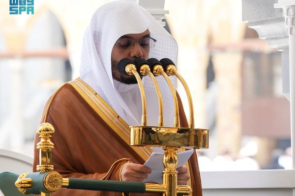 الدوسري: الإيمان بالقضاء والقدر أصل الطمأنينة