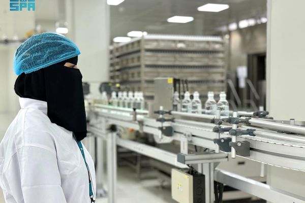 السعوديات يكتبن فصلًا جديدًا للنجاحات الوطنية في الصناعة