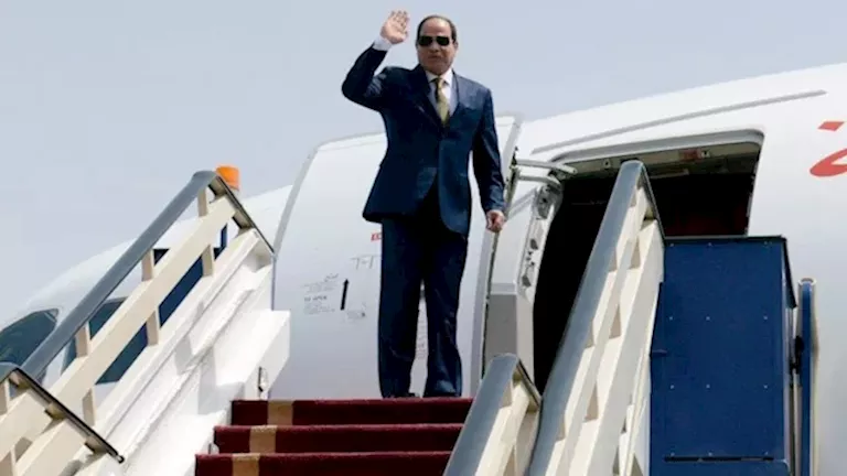 بعد زيارة الإمارات وعُمان.. الرئيس السيسي يعود إلى أرض الوطن