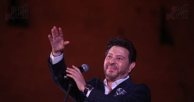 منى الشاذلى: هانى شاكر مهذب ومتواضع وبشوش.. وداعا أمير الغناء العربى