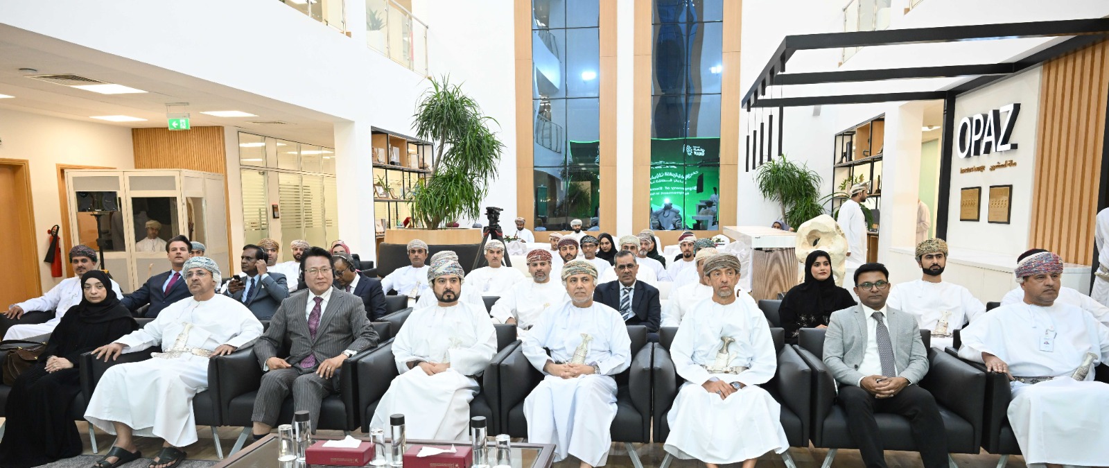 مشروع لإنتاج السيارات الكهربائية وخلايا البطاريات في المنطقة الاقتصادية الخاصة بالدقم