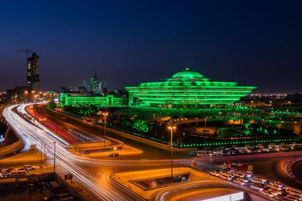 «الداخلية» تحذّر من حملات الحج الوهمية والمكاتب غير المرخصة لخدمة حجاج الداخل