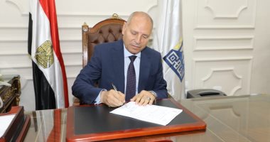 ​محافظ القاهرة يلغي الإجازات بالأحياء والمديريات الخدمية استعدادا لعيد الأضحى