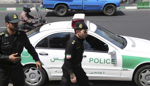 عاجل.. السلطات الإيرانية: القبض على 7 عملاء في محافظة سمنان