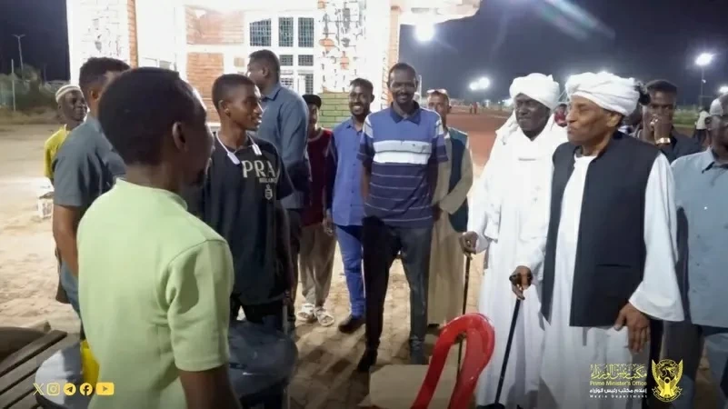 دعا إلى العودة الطوعية.. رئيس الوزراء السوداني