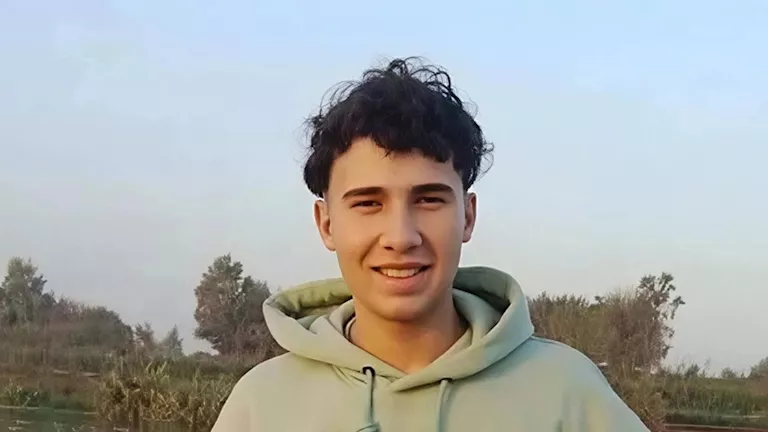 كلمات مؤثرة لوالدة ضحية حادث طريق كفر داوود بالمنوفية