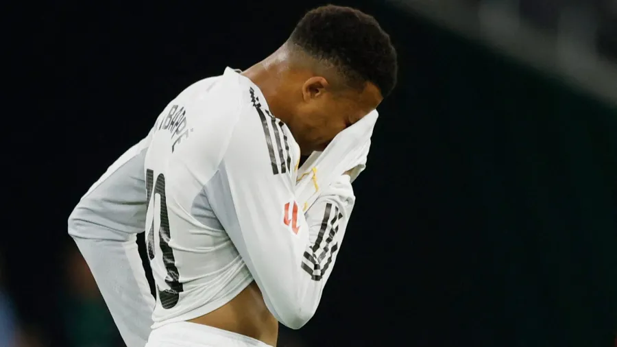 33 مليونًا يطالبون بطرد مبابي خارج ريال مدريد