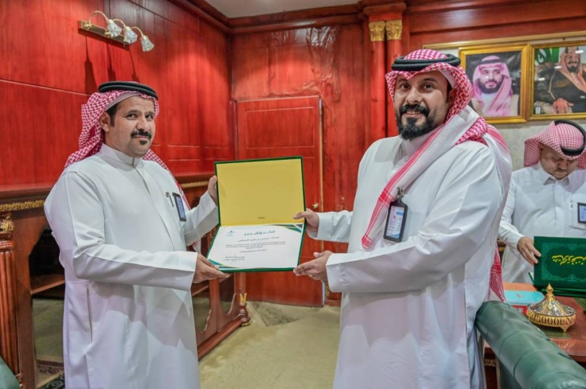 رئيس بلدية رنية يكرم المشاركين في مبادرة "الطائف ترحب بضيوف الرحمن"