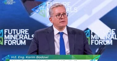 البترول: بئر جديدة تبدأ إنتاج الزيت الخام من حقل بلاعيم البحرى