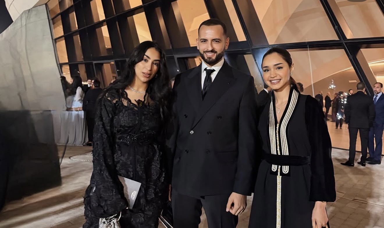 بأناقتهم.. نجوم الفن بالمغرب يتألقون في حفل افتتاح المسرح الملكي بالرباط (صور)