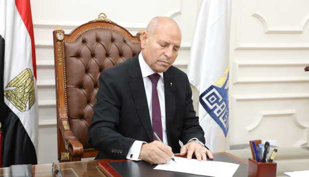 نائبًا عن الرئيس السيسي.. محافظ القاهرة يشهد احتفال دار الإفتاء لاستطلاع هلال رمضان