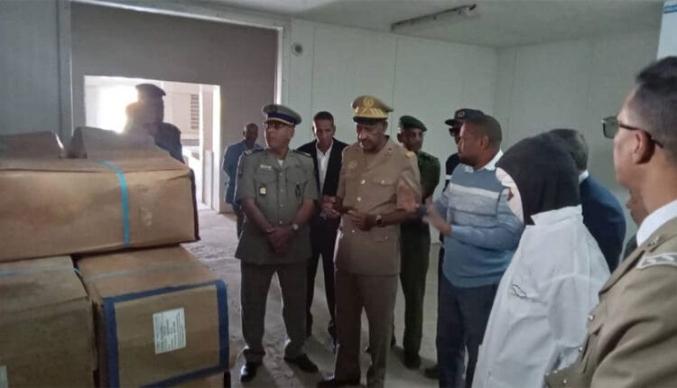 توزيع 10 أطنان من السمك في ولاية إنشيري