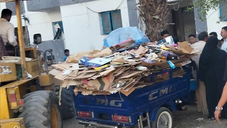 رفع كميات ضخمة من المخلفات والتحفظ على معدات مخالفة في حملة بالسادات