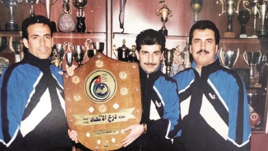 العسود.. صانع الألعاب لاعبا والأمجاد مدربا في "طائرة" شباب ال...
