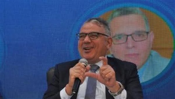 عميد تجارة عين شمس: اتخذنا خطوات استباقية لتحديث لوائحنا الدراسية وننتظر اعتماد الأعلى للجامعات