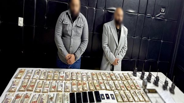أموال وسبائك ذهبية ضمن المضبوطات، ضبط القائمين على إدارة صفحة تدعي استرداد حقوق المواطنين