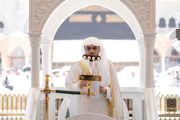 خطيب المسجد الحرام: حجاج بيت الله هنيئًا لكم التمام